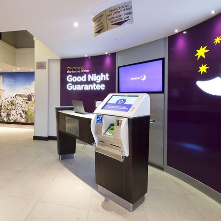 Premier Inn Aberystwyth Exterior foto