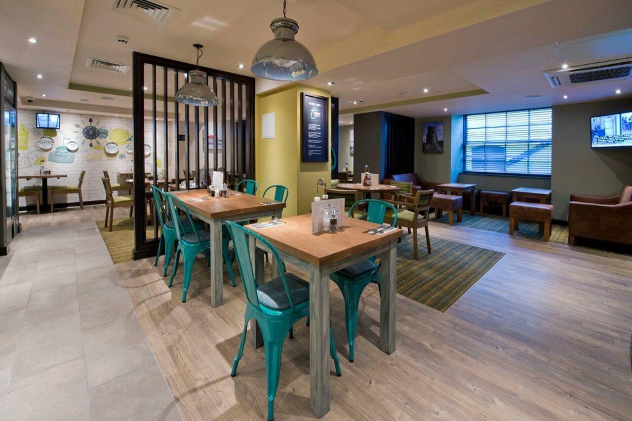 Premier Inn Aberystwyth Exterior foto